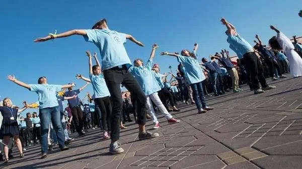 Equipo durante la actividad de Lipdub para empresas en Madrid