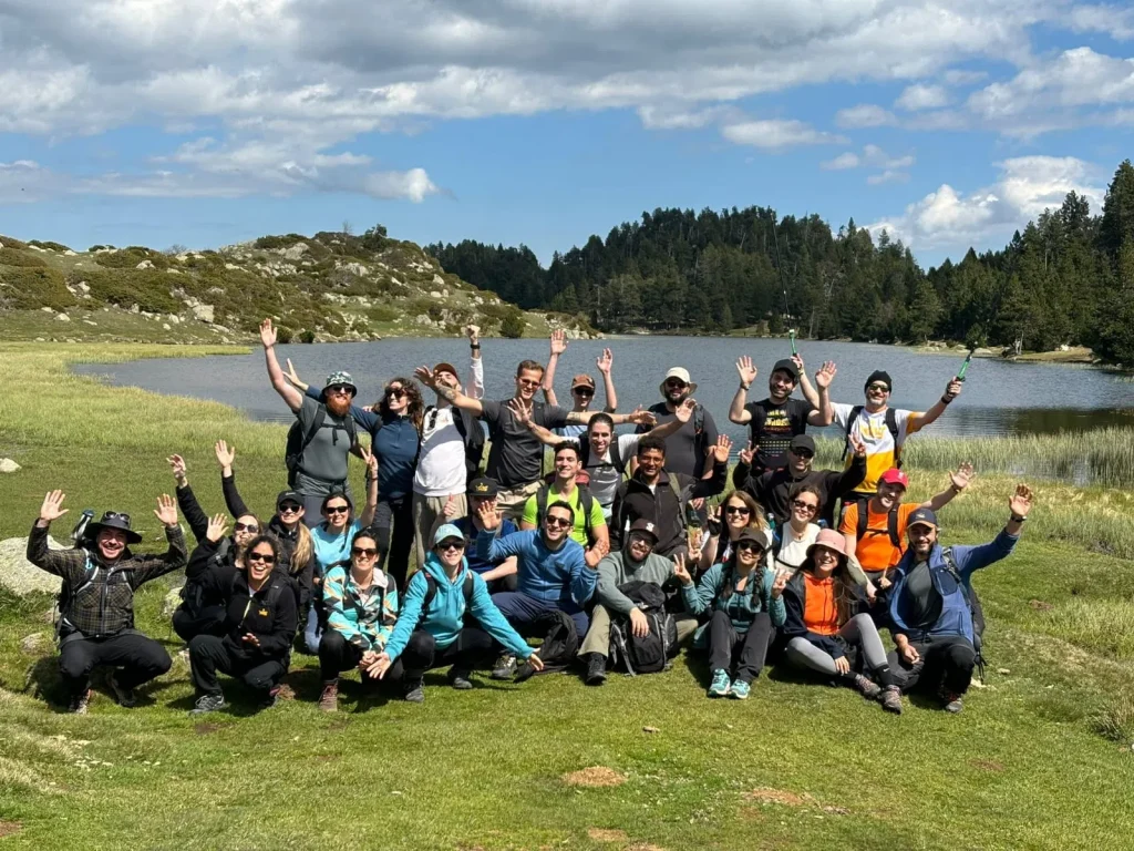 Equipo durante la actividad de Unidos por el medio ambiente en Madrid